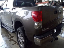 2008 TOYOTA TUNDRA, GOLD, LIMITED MODEL, CREW CAB, 5.7L, AT, 2WD.   Z25219